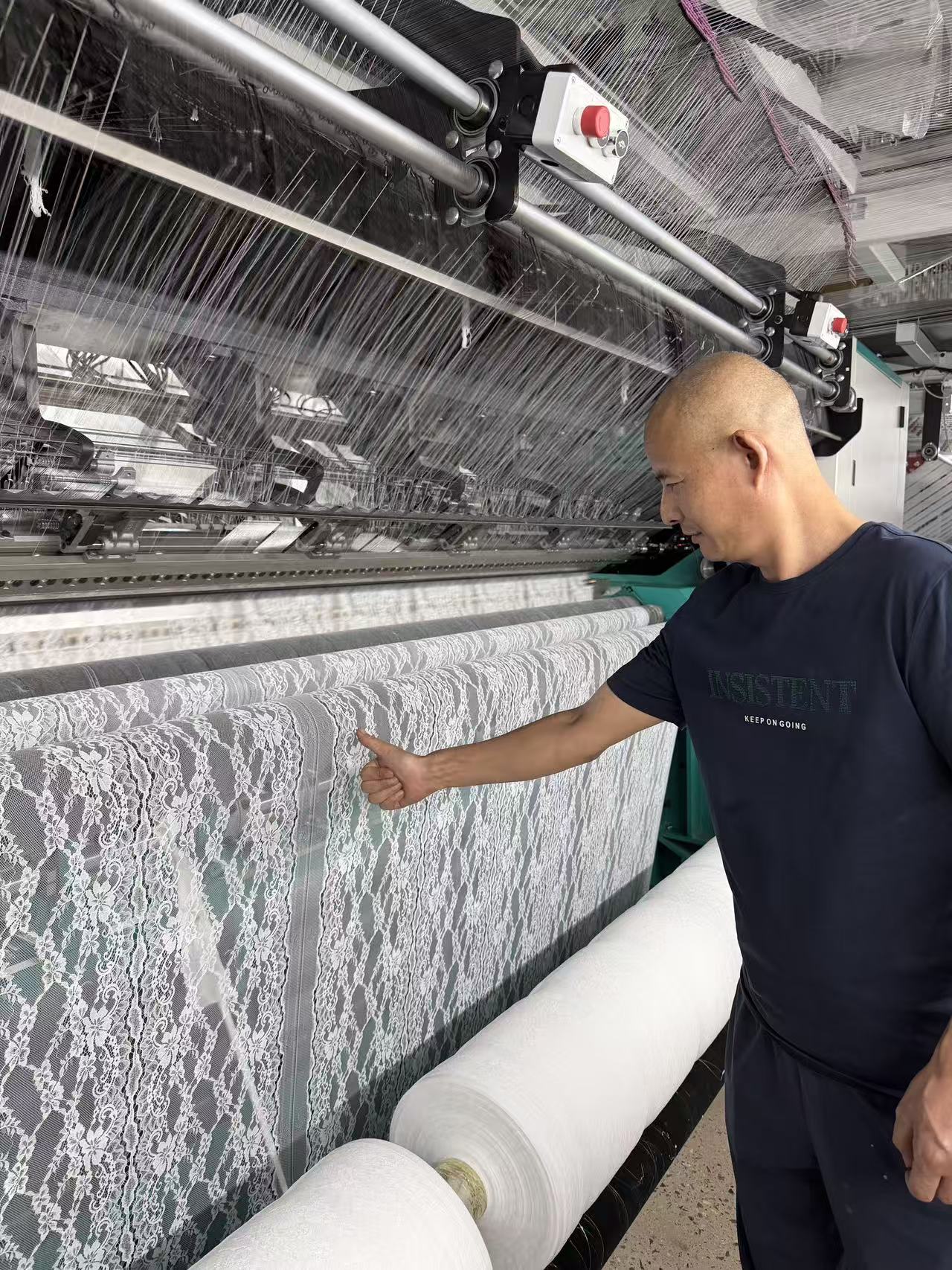 Chinese warp knitting engineer.jpg